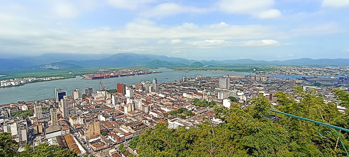 Fábrica de Portas de Aço Enrolar Santos: Protegendo o seu Negócio no Porto Mais Importante do Brasil Portas de aço de enrolar para galpões, armazéns e docas em Santos. Segurança reforçada contra intempéries, roubos e vandalismo.